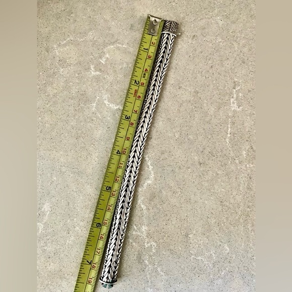 Substantial Silver Bali Bracelet - Picture 5 of 6